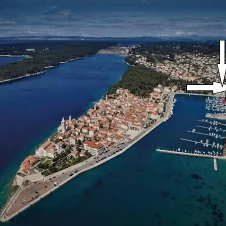 Meta ,excellent Location Close To Rab *