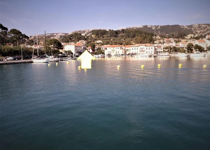 Meta ,excellent Location Close To Rab Daire *