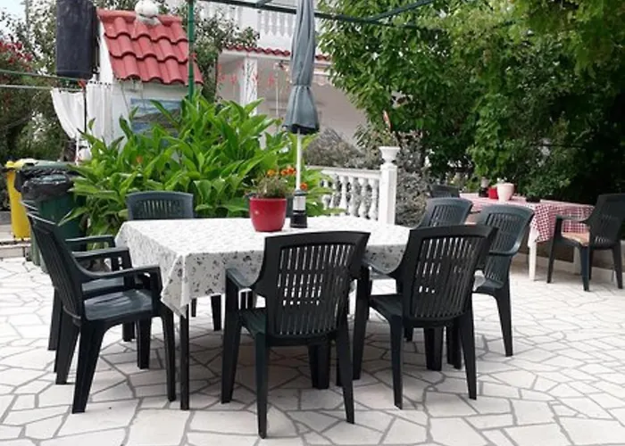 Meta ,excellent Location Close To Rab Daire
