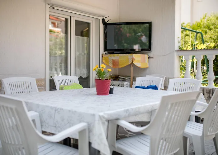 Meta ,excellent Location Close To Rab * 拉布