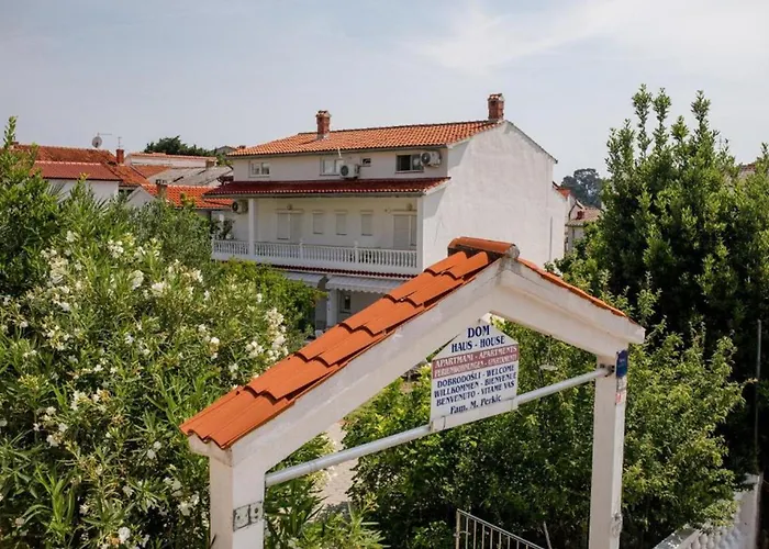 Meta ,excellent Location Close To Rab *